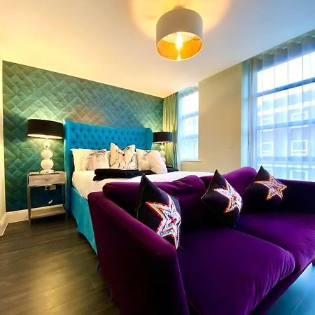 Stunning Apartment Suite - Free Parking & Wifi! 浦耳 外观 照片