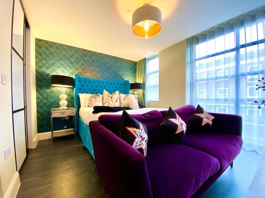 Stunning Apartment Suite - Free Parking & Wifi! 浦耳 外观 照片